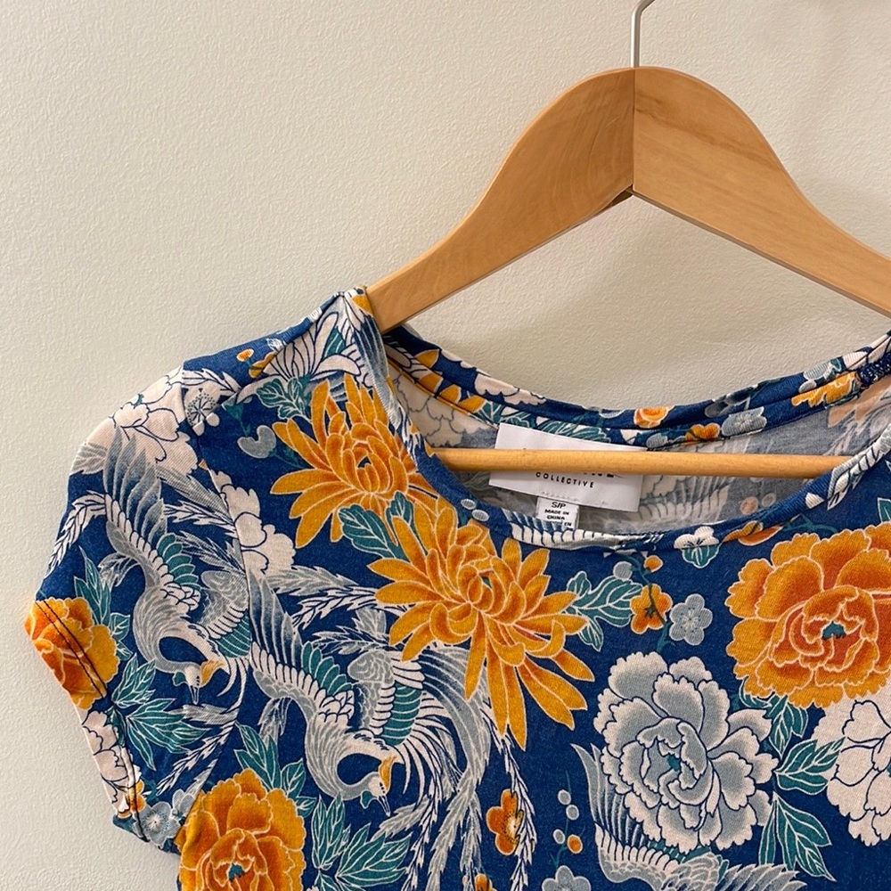 Highline Collective t-shirt, size S. - Picture 2 of 6